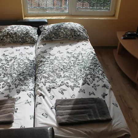 Lejlighed Dawn Park One Bedroom *